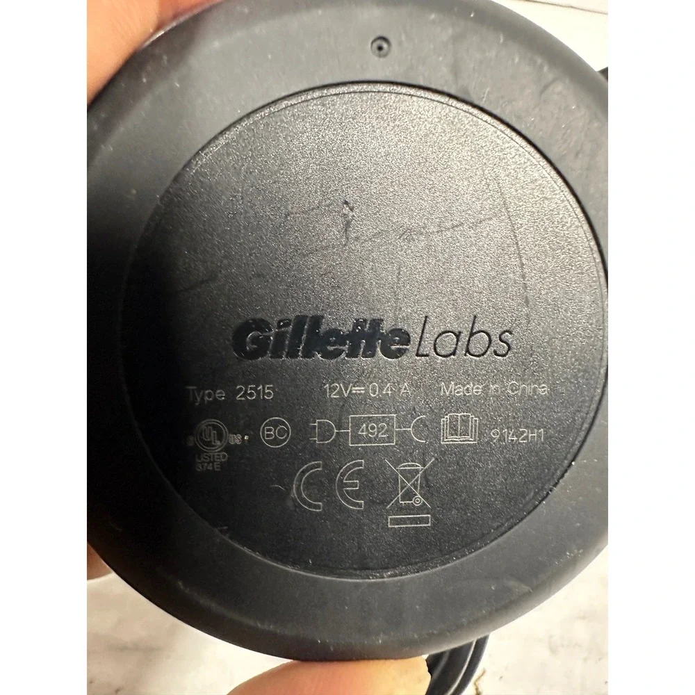 GilletteLabs heated razor
